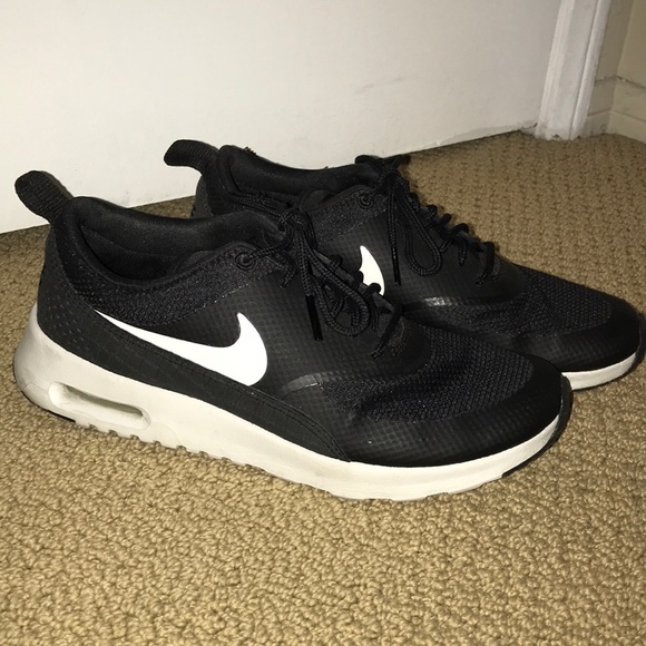 Zapatos Nike Mujeres Air Max Thea Tamaño 7 Poshmark Zapatos Air Nike Mujeres Air Zapatos Max Thea Tamaño 7 Poshmark e612a0